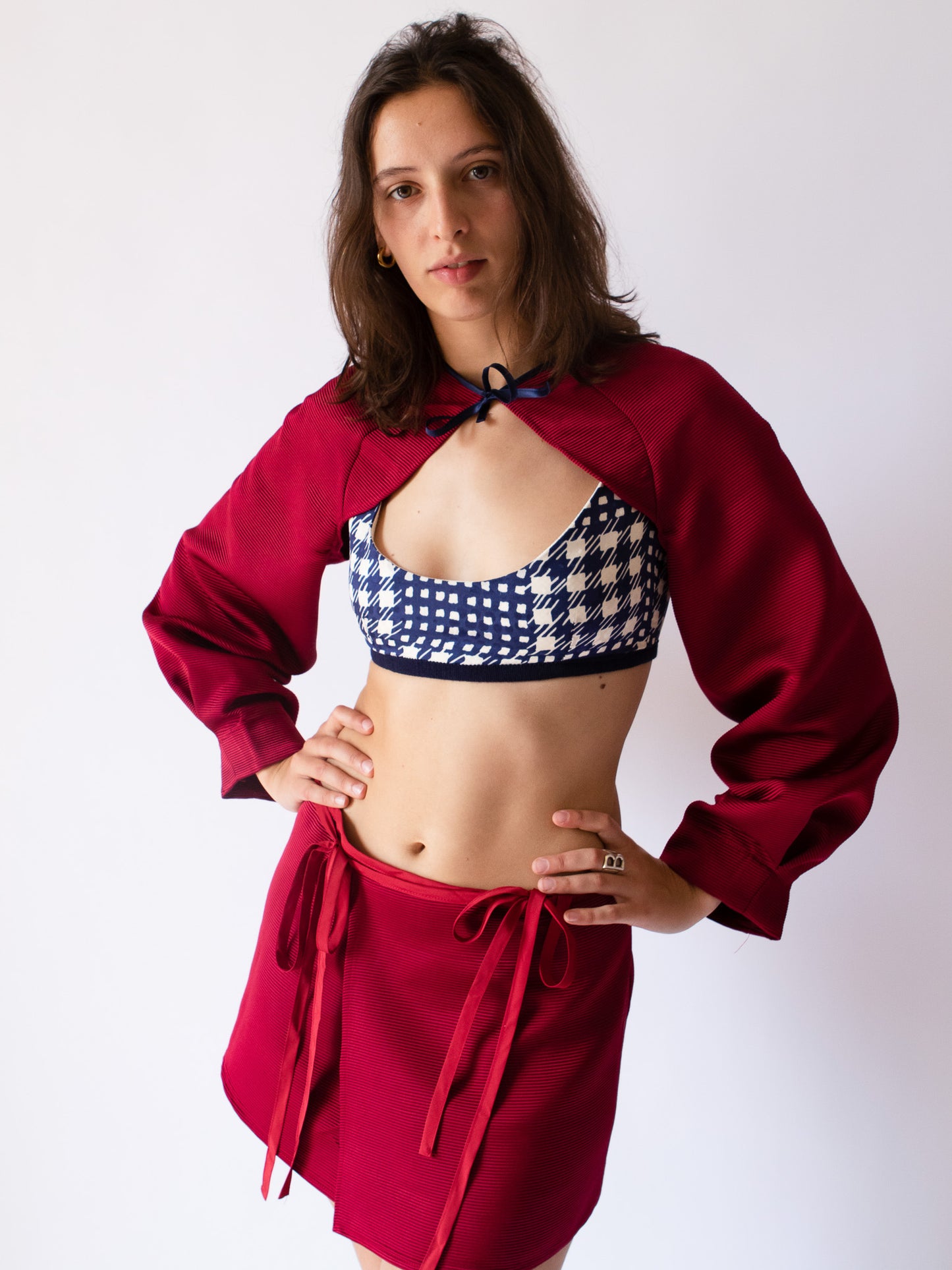 Giglio x Archetipo - Ginkgo Sleeves Ottoman Red