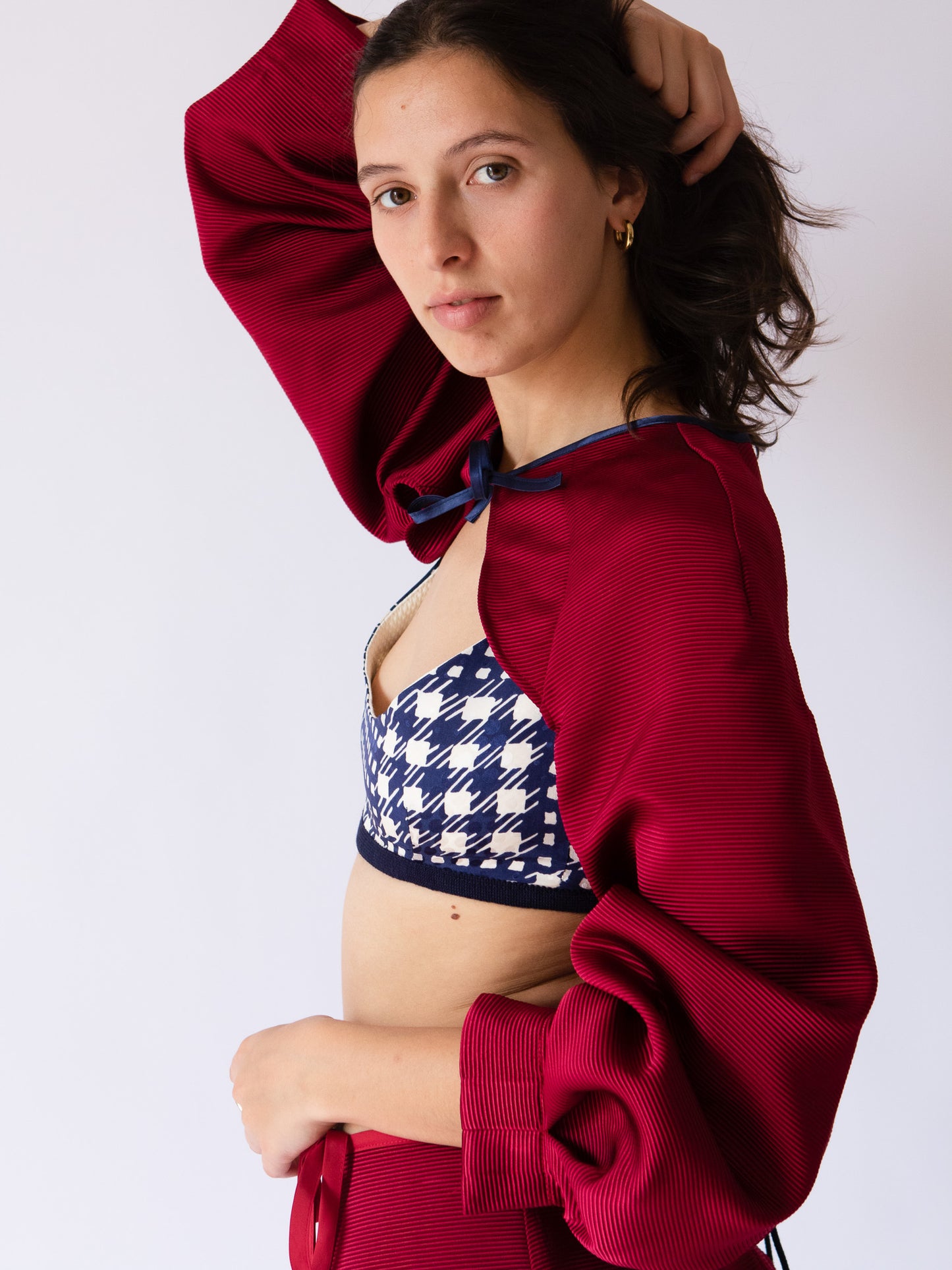 Giglio x Archetipo - Ginkgo Sleeves Ottoman Red