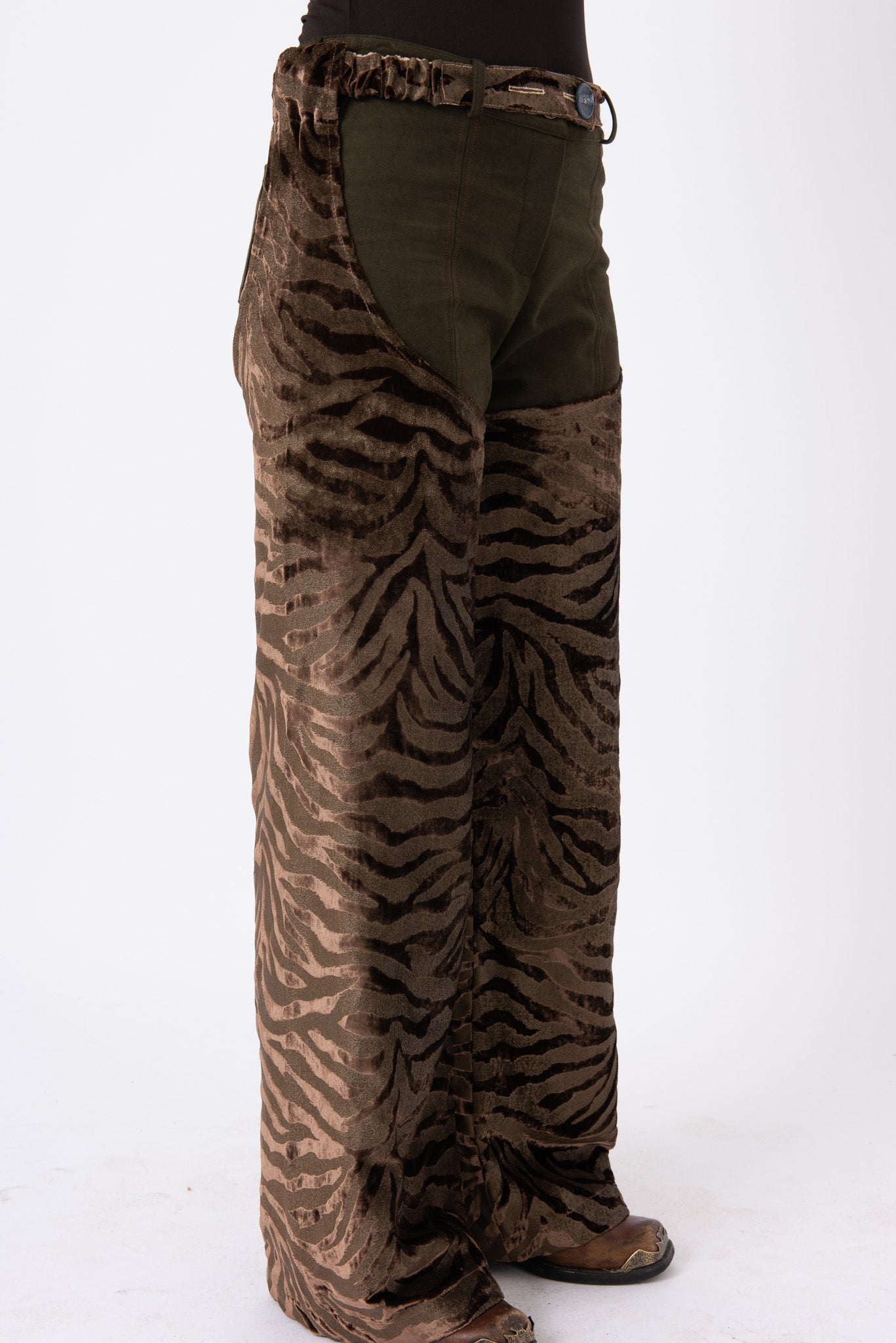 Lakota Chaps in Tiger Velvet