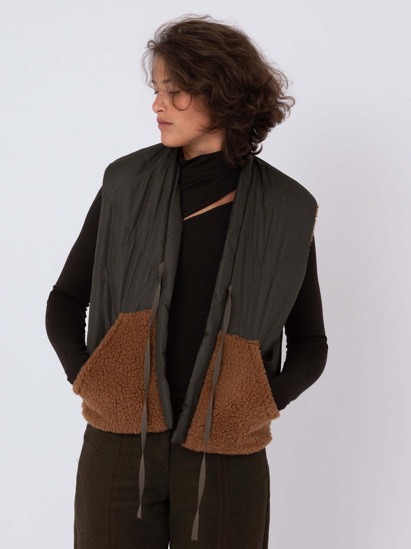 Kronk Vest in Teddy and Padded
