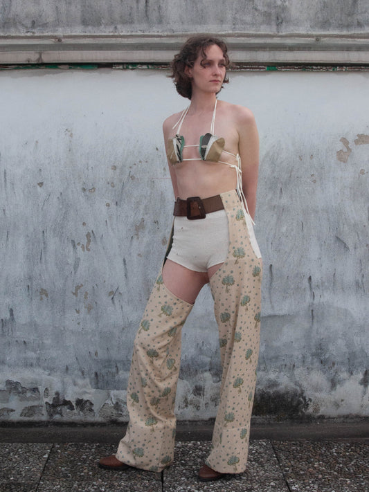 Lakota Chaps, front view, Cowboy pants, wild festival, bloomy