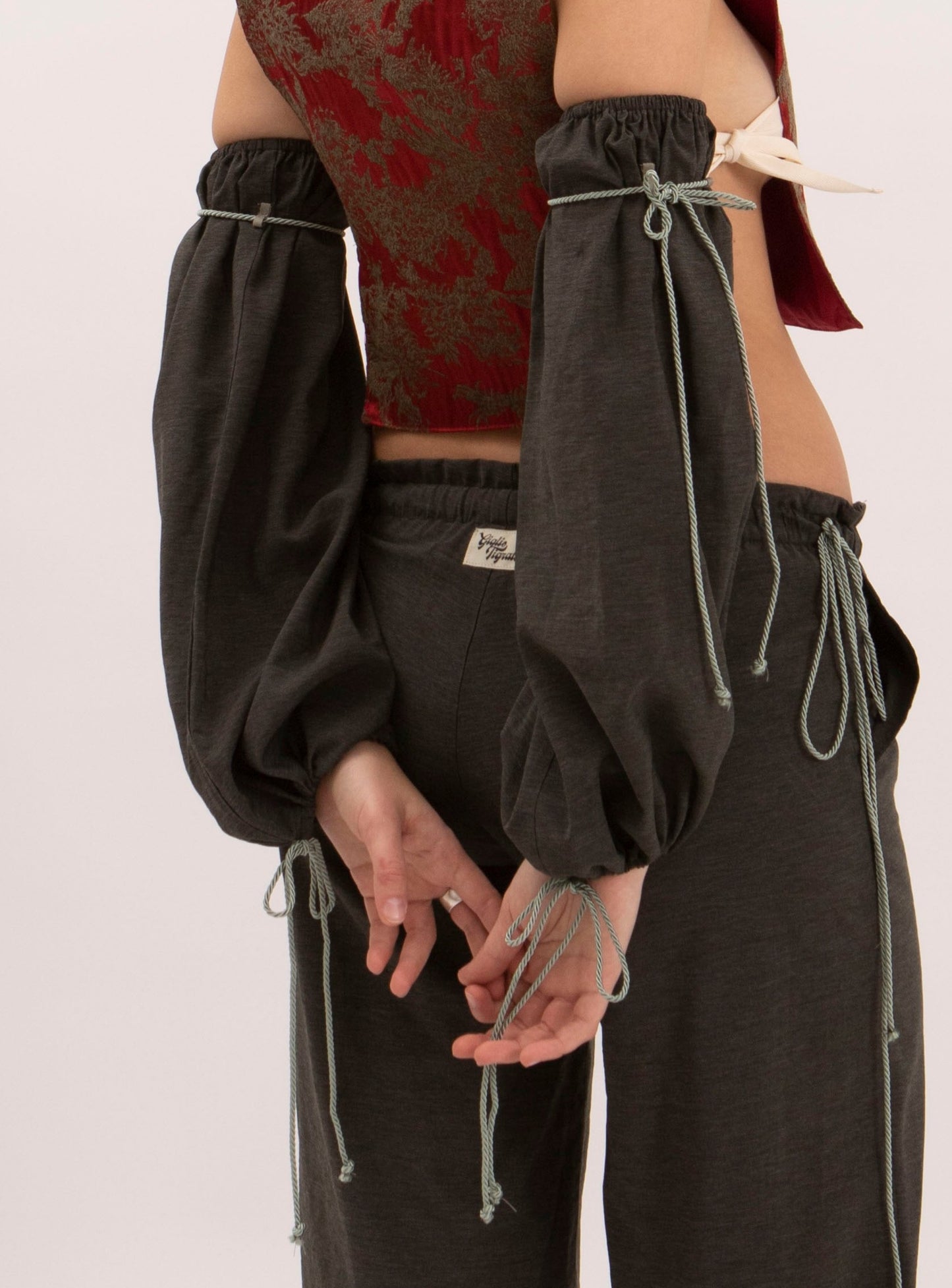 Lavanda Sleeves in Dark Green