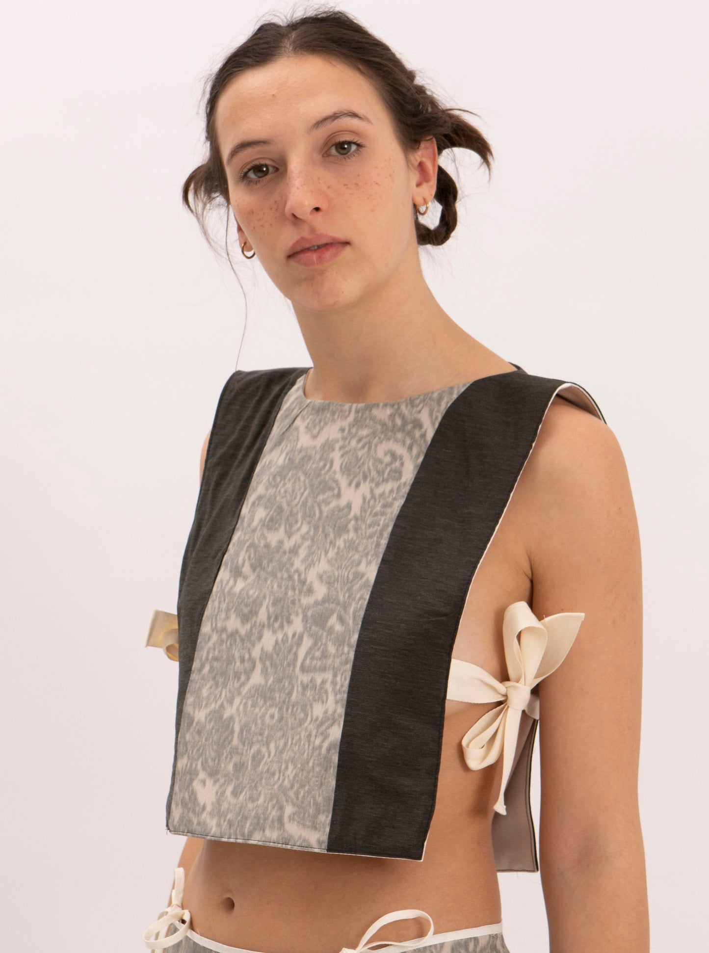 Dakota Poncho Top in Paisley Silk and Green 2