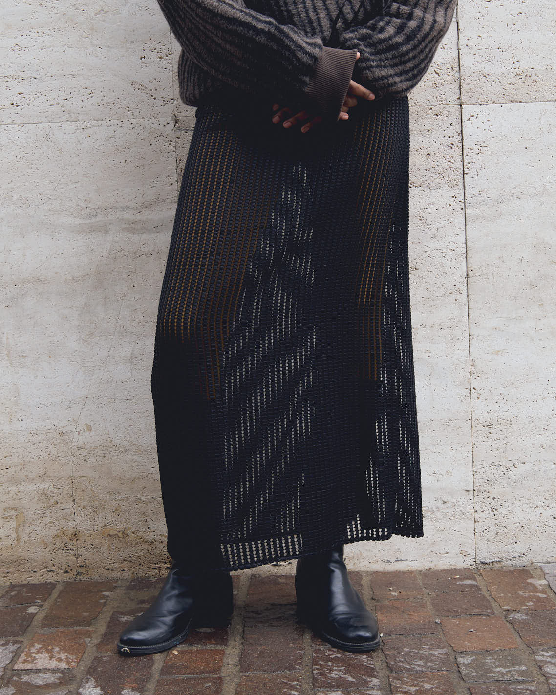 MEMPHIS SKIRT IN BLACK MESH