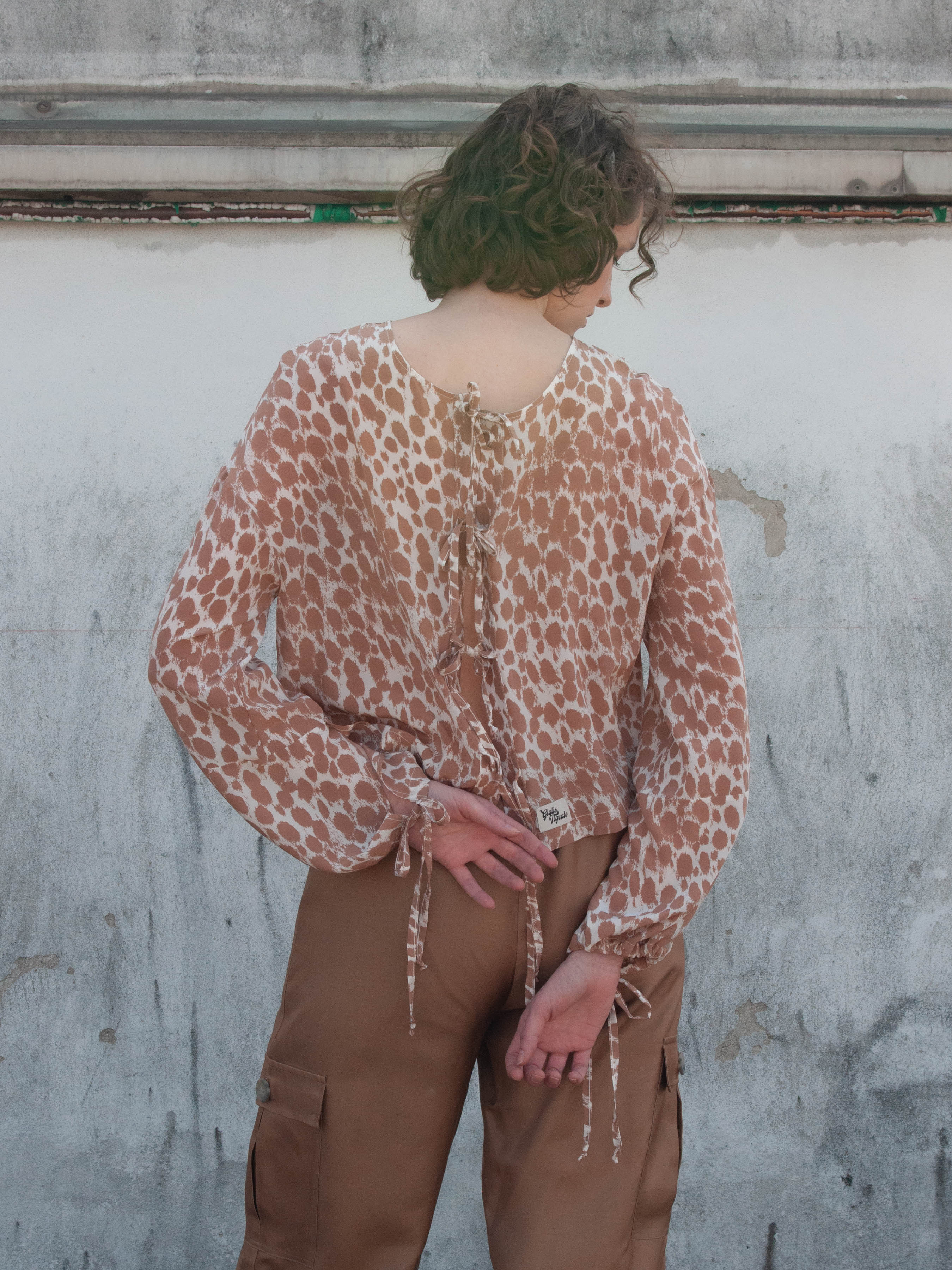 Jessie Blouse, back view, versatile, animalier, upcycled