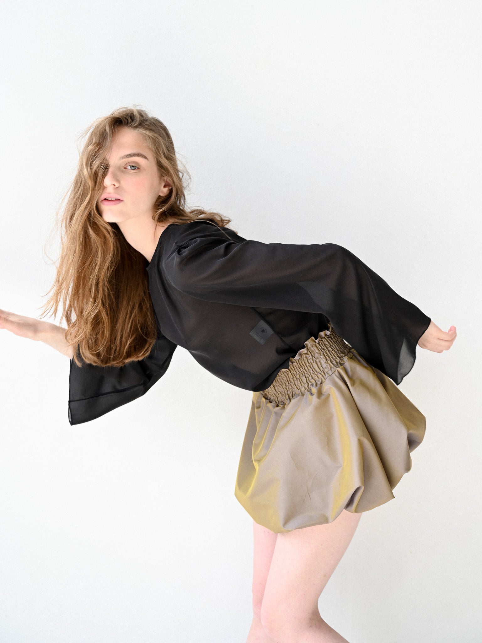 Item 26-006 / Elsa Top III (Black)