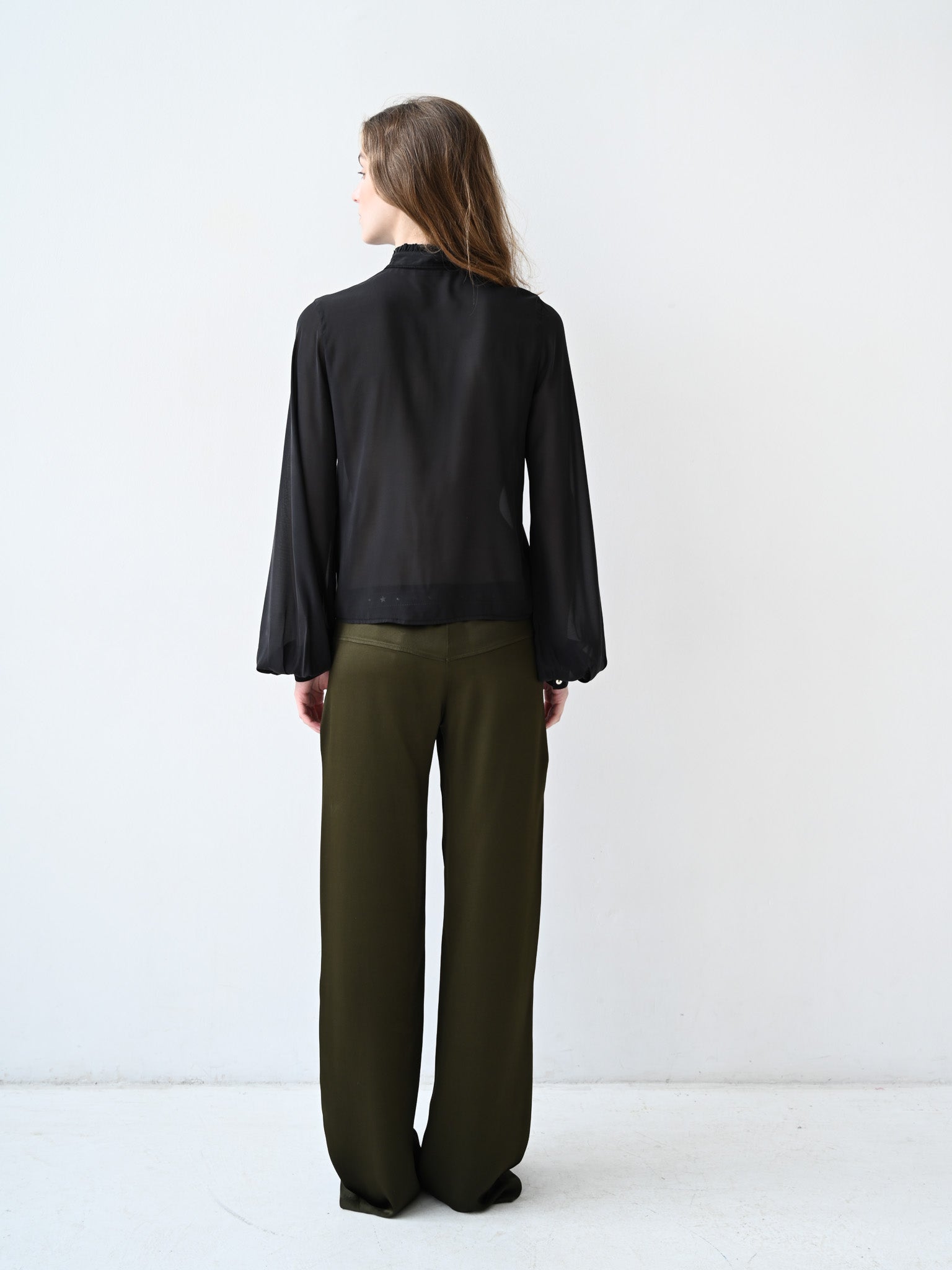Item 26-008 / Yoko Shirt I (Black)