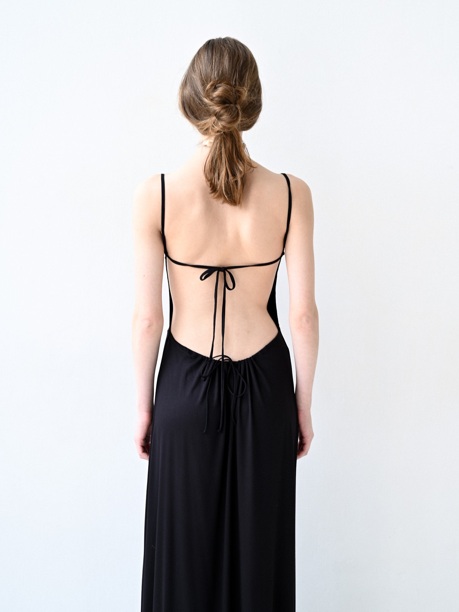 Item 26-0019 / Brigitte Dress I (Black)