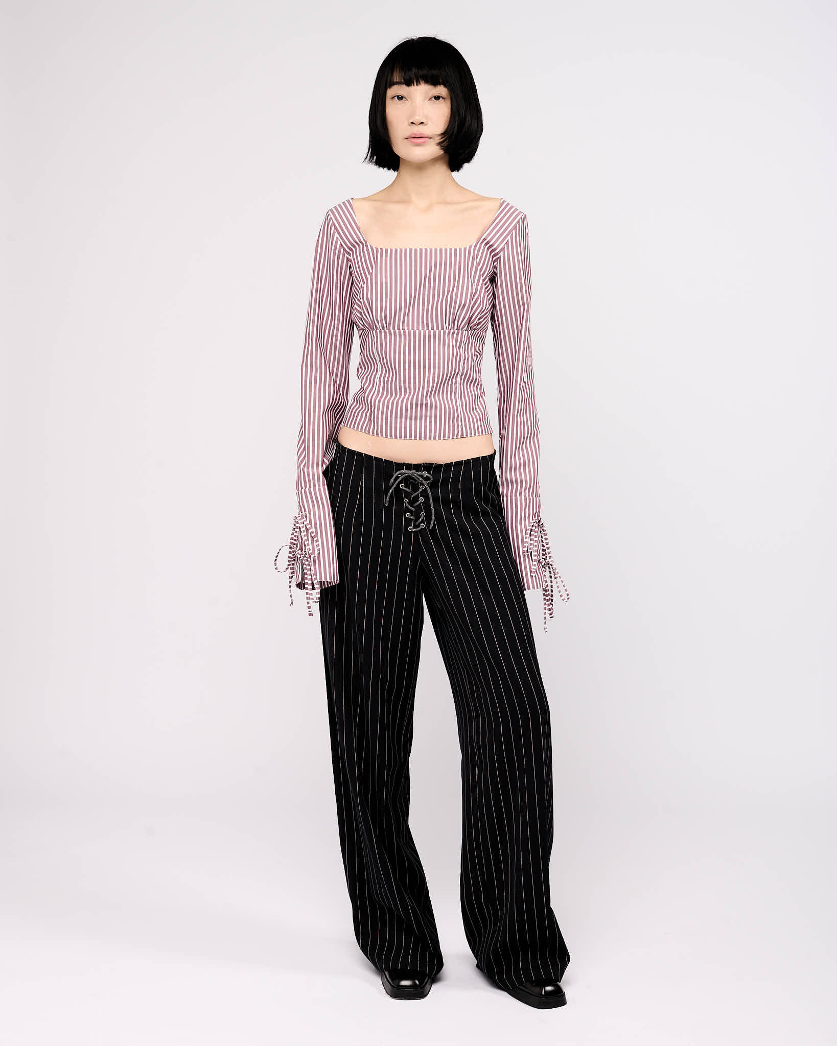 Item 26-0035 / Jeanne Trousers II (Pinstriped)