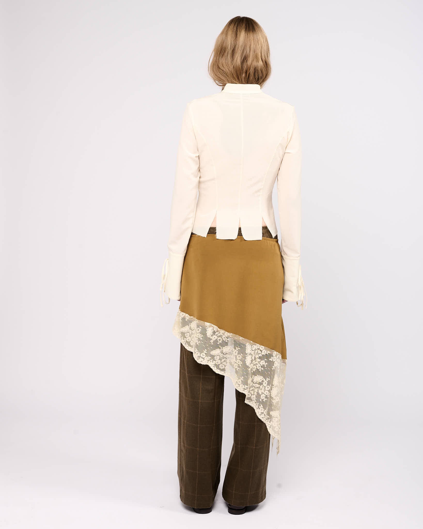 Item 26-0031 / Phoebe Shirt I (Milk)