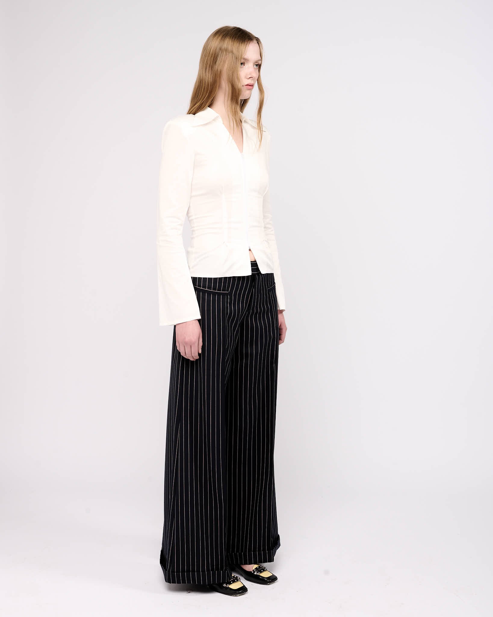 Item 26-0038 / Greta Trousers II (Pinstriped)