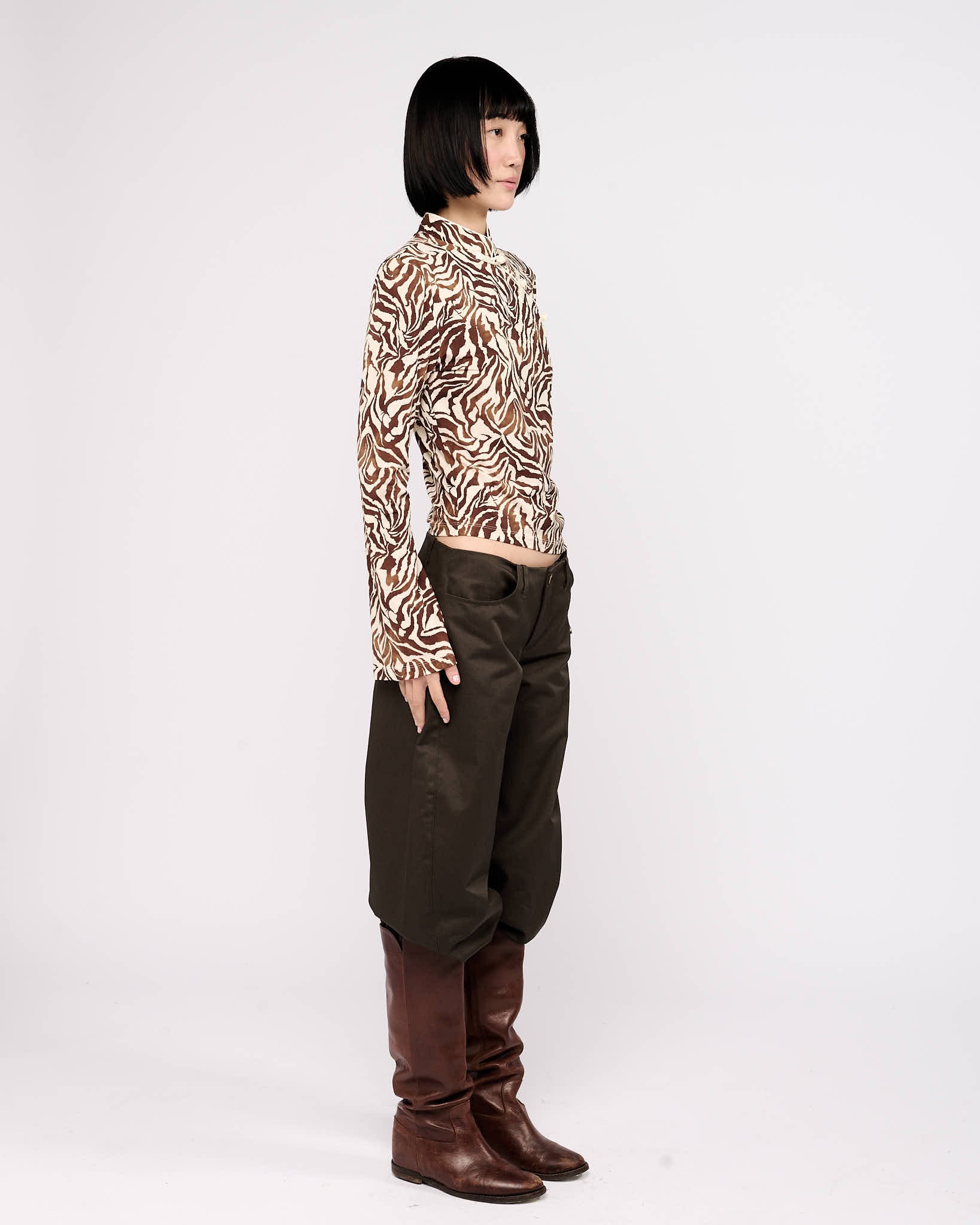 Item 26-0028 / Niki Top I (Tiger)