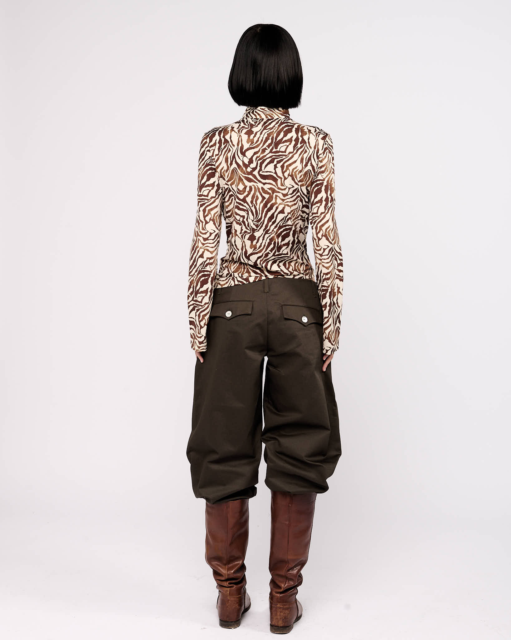 Item 26-0028 / Niki Top I (Tiger)