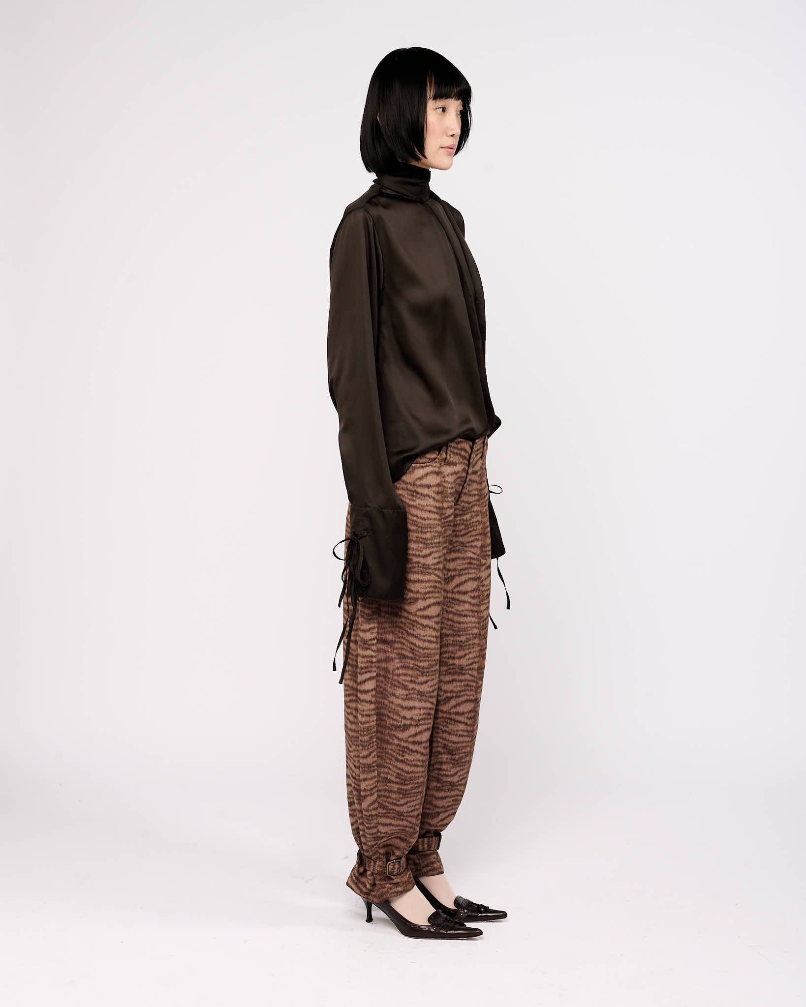 Item 26-0030 / Junko Shirt III (Brown)